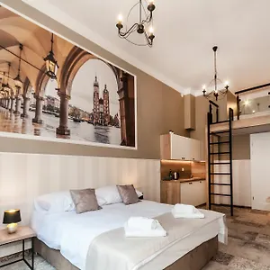 L5 3*, Cracovia Polonia